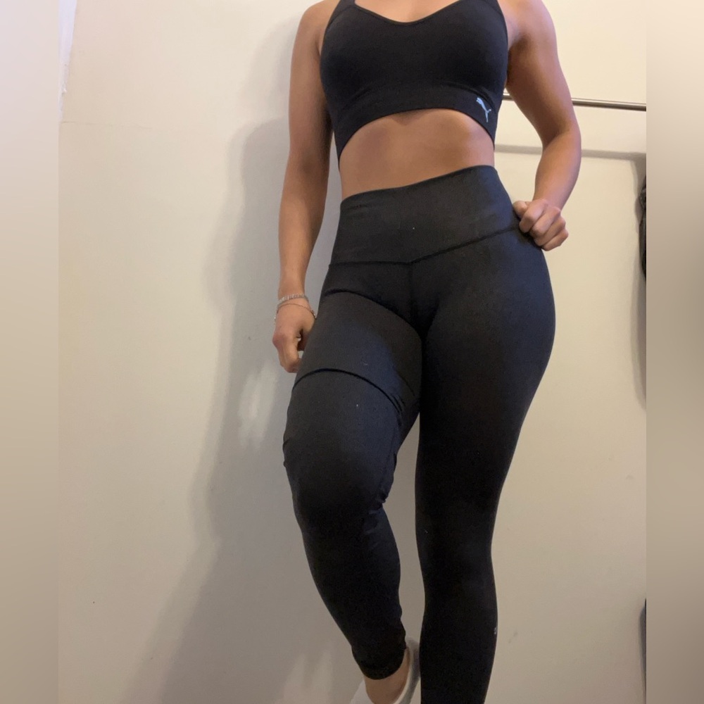 F26 Alo Leggings